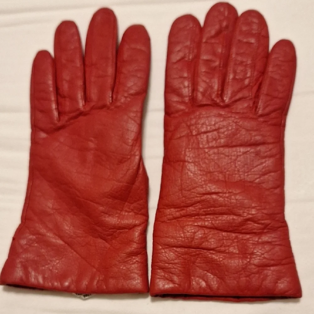 Saddlebred Red Leather Gloves